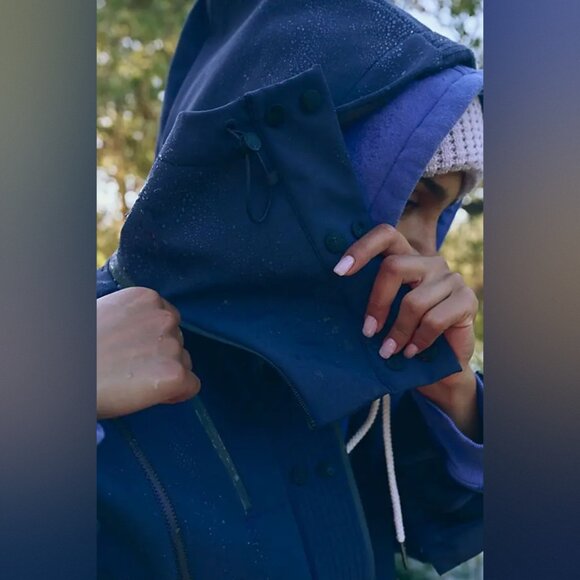 Free People Movement Moon Magic Reflective Rain Parka NWOT - Picture 5 of 14